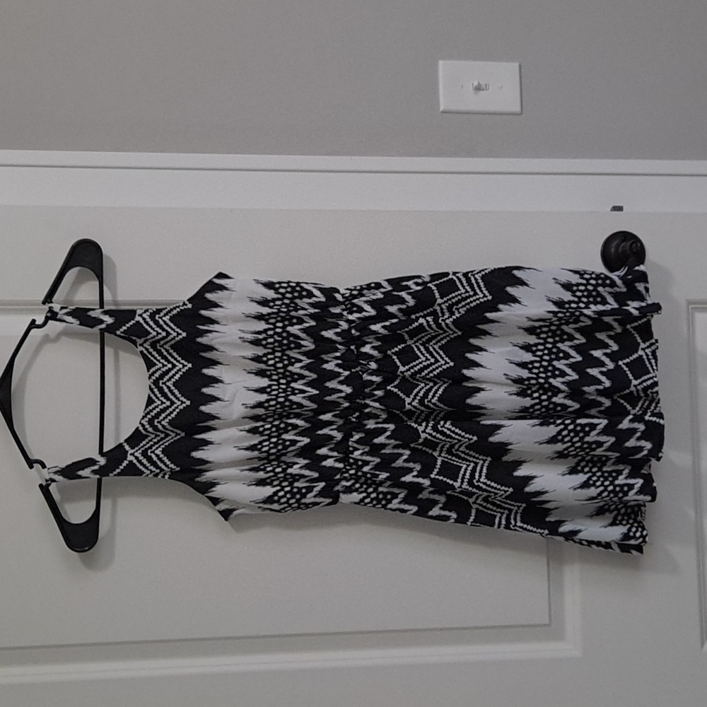Geometric black and white dress